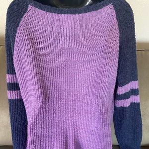 Long over the shoulder sweater (Military Hippie)